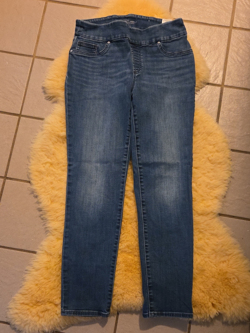 Chico's Dark Blue Stretch Jeggings